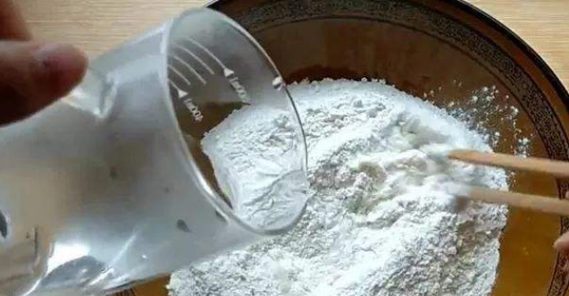 做鸡蛋灌饼不难，掌握好5个步骤，做一个成功一个，好吃又卫生