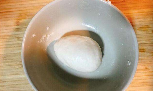 做鸡蛋灌饼不难，掌握好5个步骤，做一个成功一个，好吃又卫生