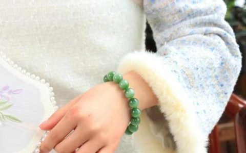 佩带玉石有什么好处(佩戴玉石有什么好处和功效)