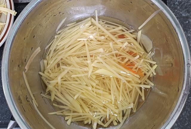 立春吃春饼，分享6道“卷饼小菜”，营养新鲜，卷着吃越吃越香