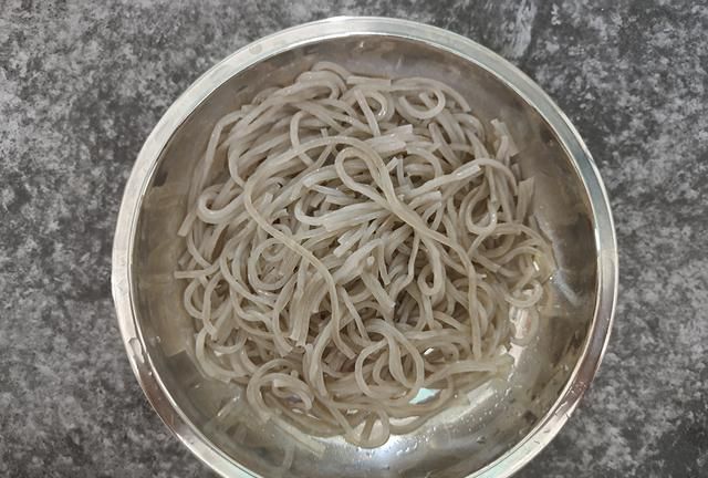 立春吃春饼，分享6道“卷饼小菜”，营养新鲜，卷着吃越吃越香