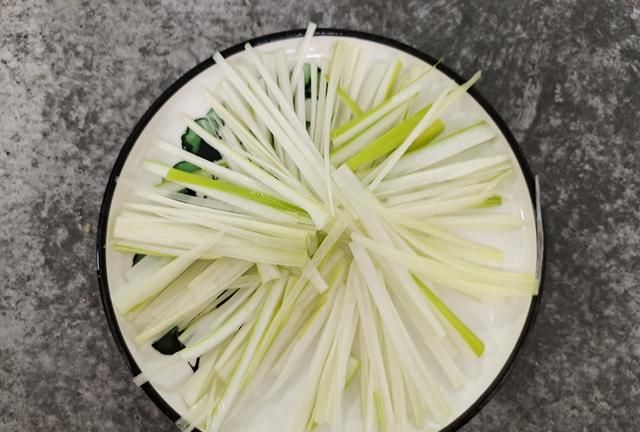 立春吃春饼，分享6道“卷饼小菜”，营养新鲜，卷着吃越吃越香