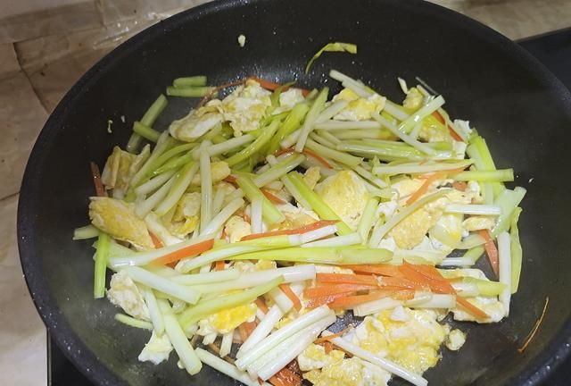 立春吃春饼，分享6道“卷饼小菜”，营养新鲜，卷着吃越吃越香