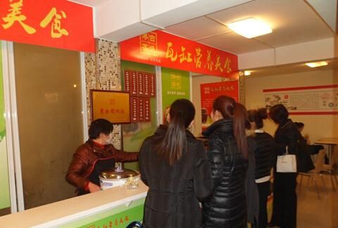 古色传香瓦罐快餐古老工艺缔造美食传奇