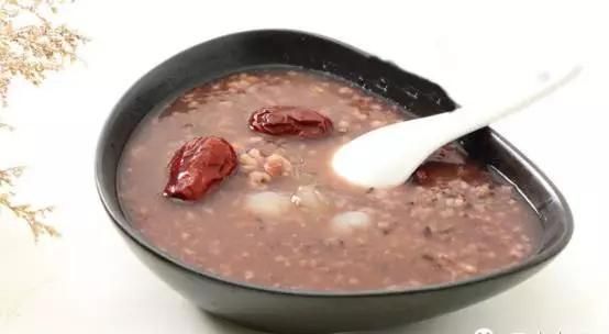 夏季养生粥——健脾利湿又美容！