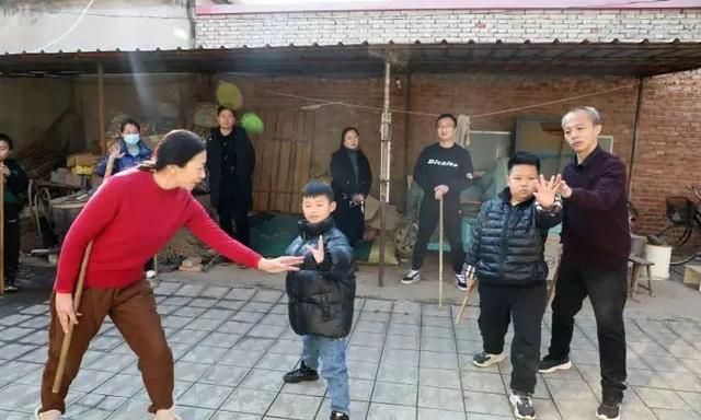 强身健体、愉悦身心——子午螳螂万花鞭