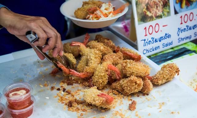 去曼谷能吃到哪些经典的泰国美食图3
