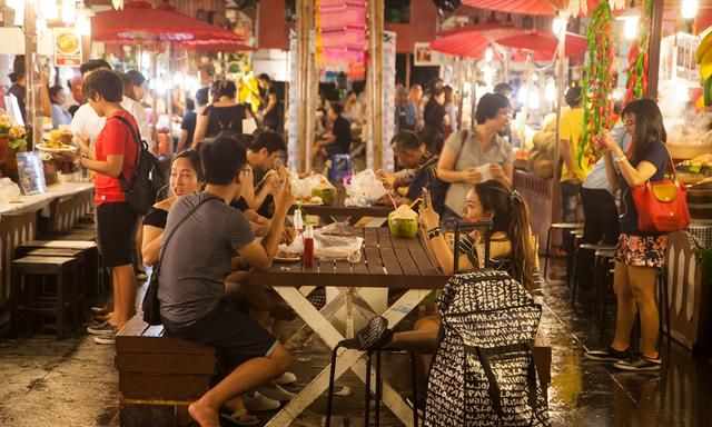 去曼谷能吃到哪些经典的泰国美食图7