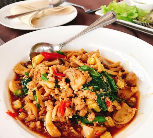 去曼谷能吃到哪些经典的泰国美食图20