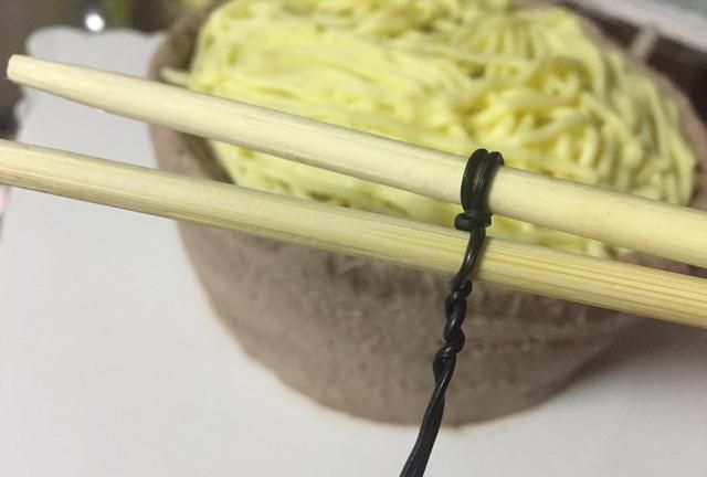 这是一个花钱也买不到的生日蛋糕，但会做戚风会挤奶油你也能做