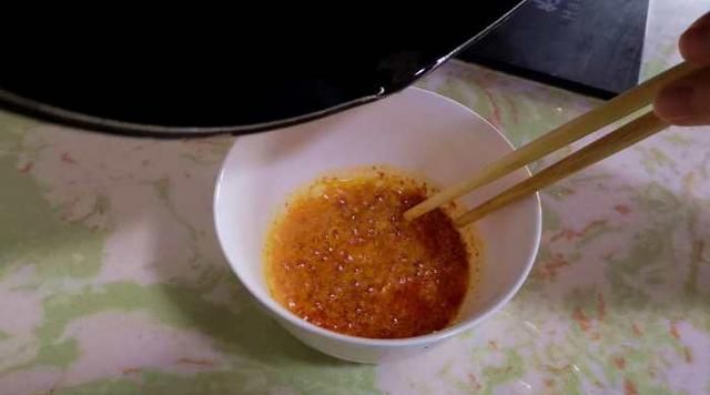 豆芽菜百吃不腻的做法，不炒韭菜，不做配菜，爱吃豆芽一定要收藏