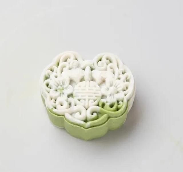 不烘不烤不和面，这一口清爽甜糯的山药糕！唇齿留香，超治愈