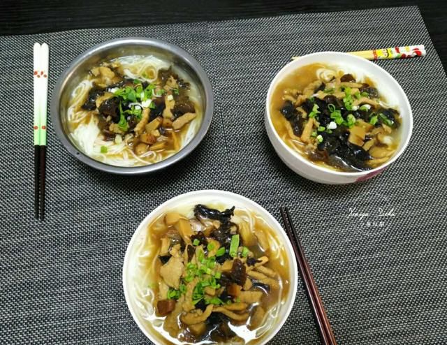中学生的早餐，一周不重样，简单丰盛，网友：这是亲妈