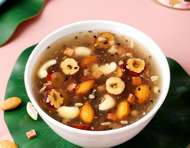 建议中老年人：伏天吃5种碱性食材，腿脚有劲精神好，早吃早受益