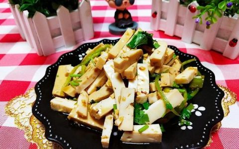 营养美味的鸡蛋干是怎么制作的,鸡蛋干和什么炒好吃有营养