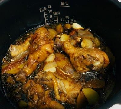 色香味俱全，米饭配电高压锅版三杯鸡，下饭绝杀