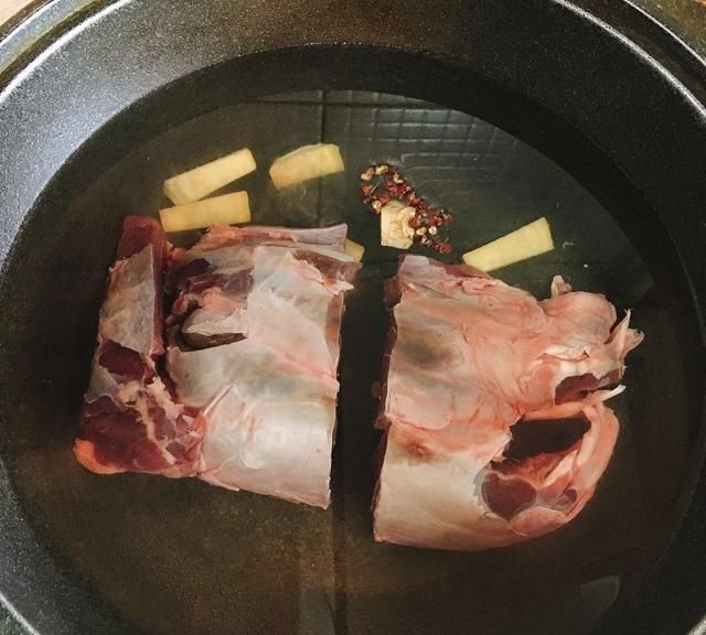 麻麻辣辣又有嚼劲的冷吃牛肉，越嚼越香