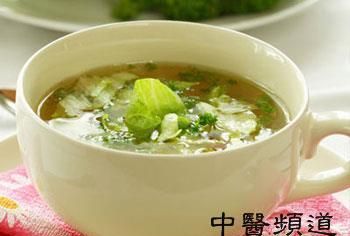 冬季喝汤保健康 菜汤解毒骨汤抗衰老