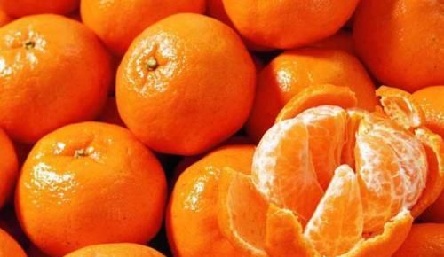 吃完橘子留着皮有用处，用煮熟的橘子皮泡水喝，收获3种食疗功效