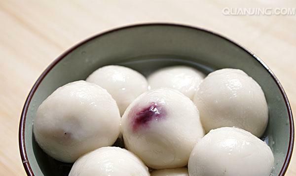 汤圆你吃甜的还是咸的(汤圆有甜有咸生活才会有滋有味)图1
