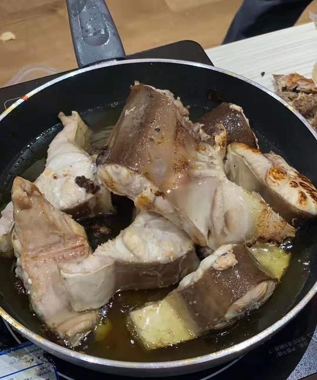 买了点鲨鱼肉,带皮的,该怎么做好吃图12