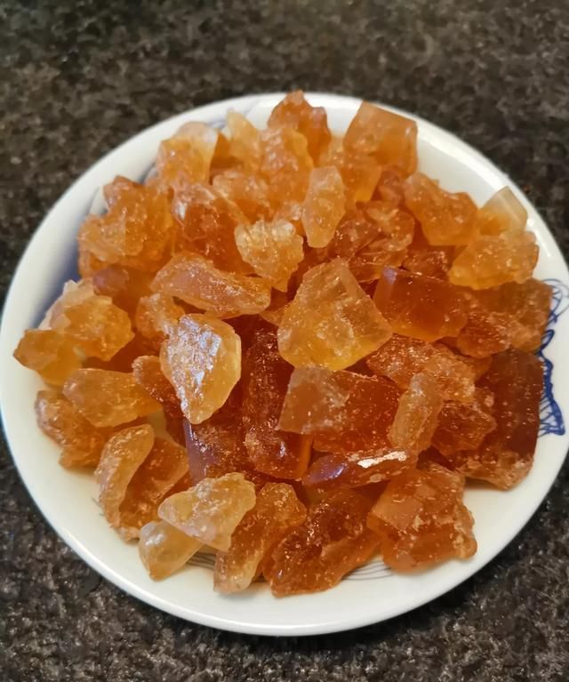 吃冰糖有什么好处,老年人吃冰糖有什么好处图2