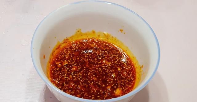 这菜全身都是宝，很多人却当草，含钙特高，好吃不贵，拌着吃最香