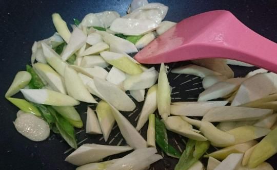 常吃茭白有哪些好处图3