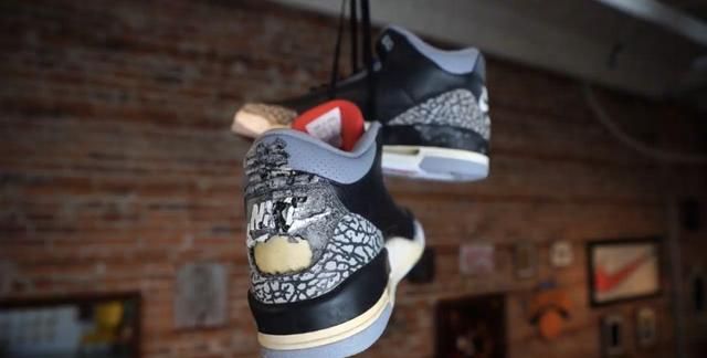 藤原浩都偏爱！Air Jordan 3“黑水泥”，爆穿5年后是什么样？