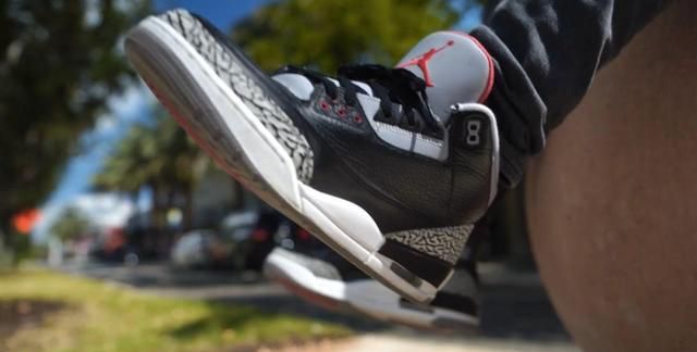 藤原浩都偏爱！Air Jordan 3“黑水泥”，爆穿5年后是什么样？