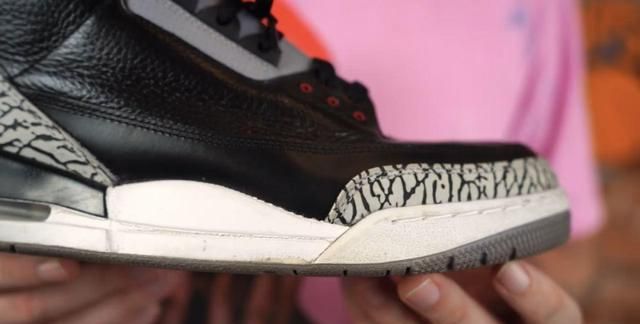 藤原浩都偏爱！Air Jordan 3“黑水泥”，爆穿5年后是什么样？