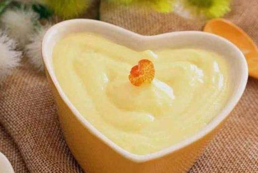 如何给宝宝正确添加米粉和蛋黄辅食呢图2
