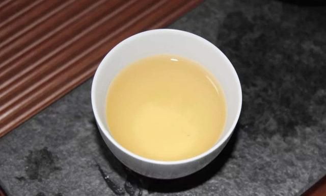 喝白茶对身体有什么好处图9