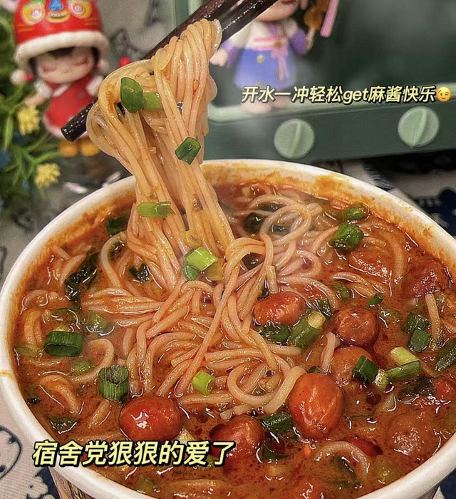 适合学生党的4款速食，美味好吃还免煮，量大又便宜，性价比超高