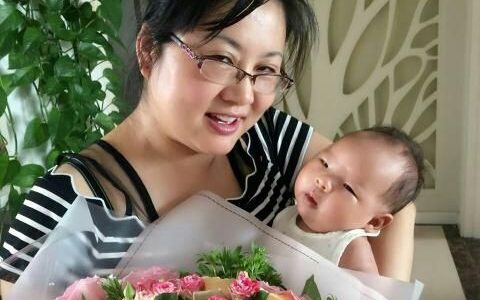 坐月子可以吃阿胶吗