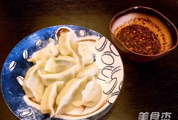 虾仁饺子怎么调馅好吃(虾仁茴香馅饺子怎么调馅)图32