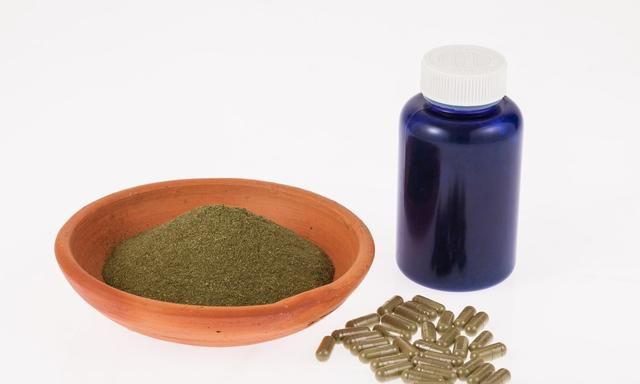 烟酸可升高高密度脂蛋白（好胆固醇），使用时应该注意什么？