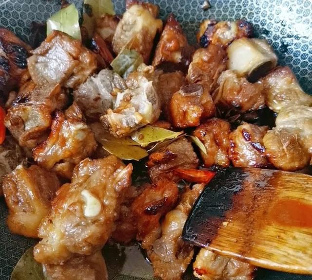 这样做排骨，好吃到吮指，所有人都喜欢