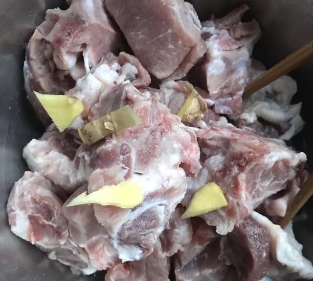 这样做排骨，好吃到吮指，所有人都喜欢