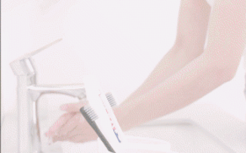 牙刷紫外线消毒器有用吗(紫外线消毒牙刷架真的有用吗)