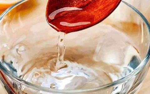 用醋洗脸能美白吗