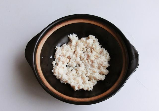 大雪将至，女人有条件多吃“米酒鸡”，天冷了喝一碗，舒坦过冬天