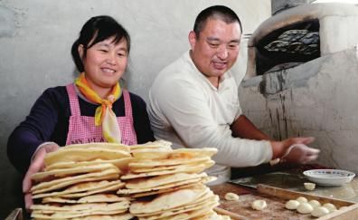 莱芜区寨里镇大高庄烧饼：圆润黄嫩薄脆生津