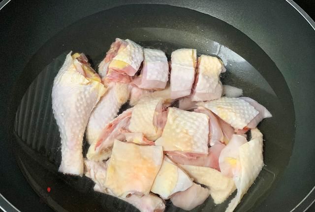 天冷了，少吃猪肉多吃它，比牛羊肉温和，炖上一锅太馋人
