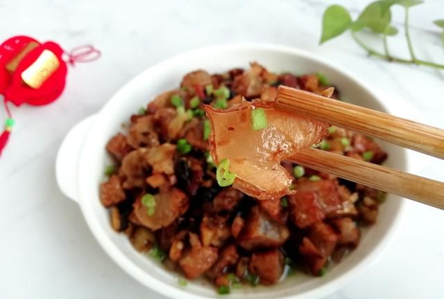 腊鱼这么做，下酒又下饭，有多少吃什么，隔三差五不吃就馋得慌
