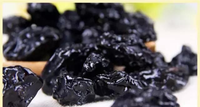 减肥看过来，各类零食热量大盘点！
