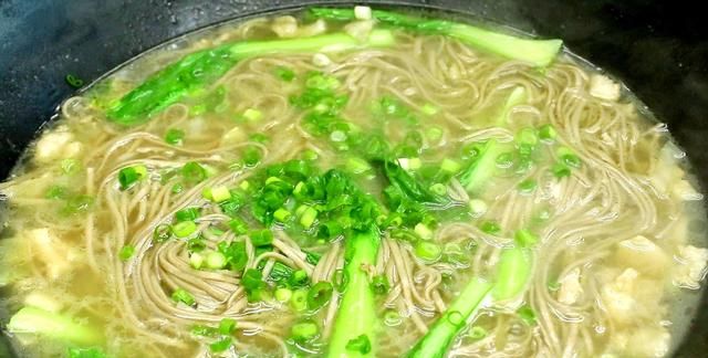 “高热量”早餐排行榜！油条排倒数第一，煎饼果子第2，建议了解