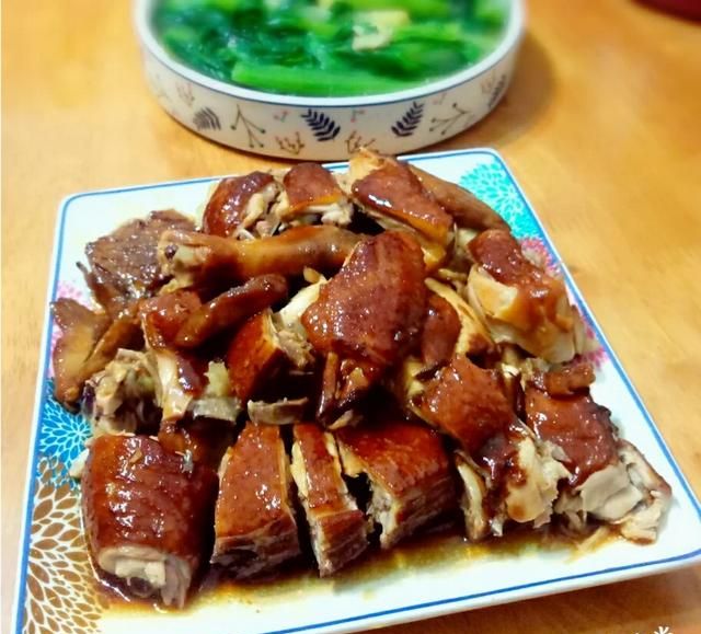 什么样的鸡肉好吃,什么样的品种土鸡肉好吃图18