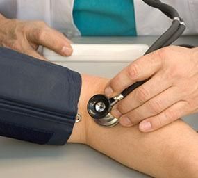 高血压患者怎么吃可以降血压(高血压吃红薯是降血压还是降血压)图1