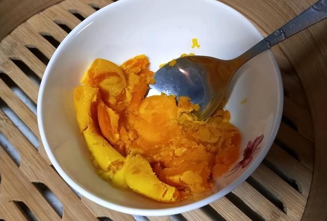 蚕豆怎么做最好吃？学3个特色做法，比葱油蚕豆好吃，下酒又下饭